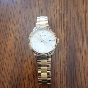 Bulova Men's Gold Tone Date Quartz Watch With White Dial - Needs Repairs
